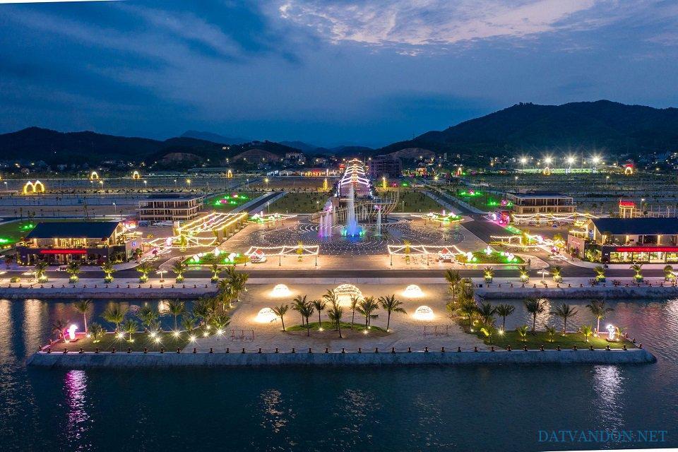 Quảng trường trung tâm dự án Phương Đông Vân Đồn