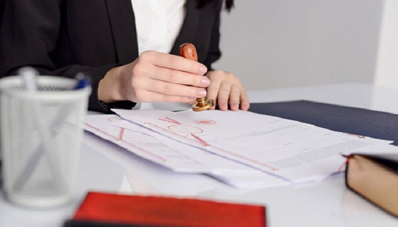 Hợp đồng thuê đất có cần công chứng không