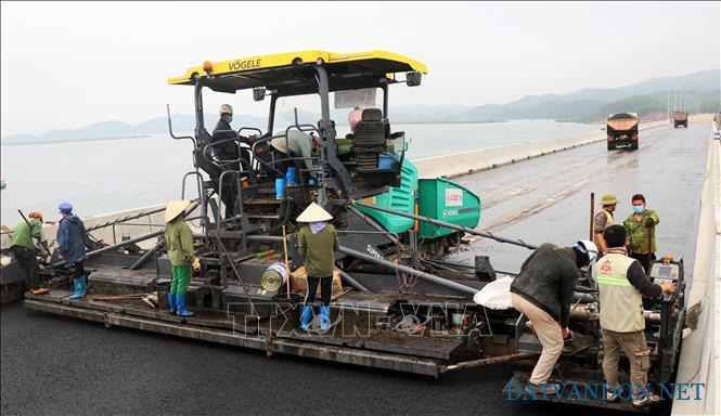 Tiến độ cao tốc Vân Đồn Móng Cái tháng 4/2022